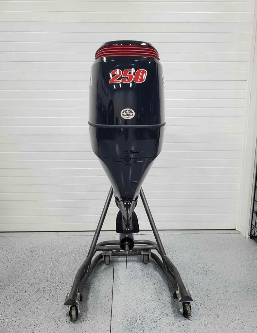 7c9aec62-644a-4088-ab24-d18c5f58dc34 outboard_motors_for_sale Suzuki DF250S 250HP Outboard - Image 1